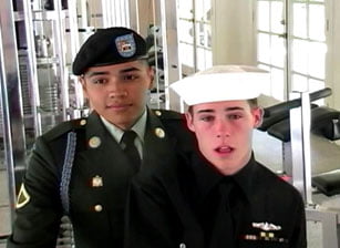 2452_soldiers_and_sailors_cummin_together_05_01