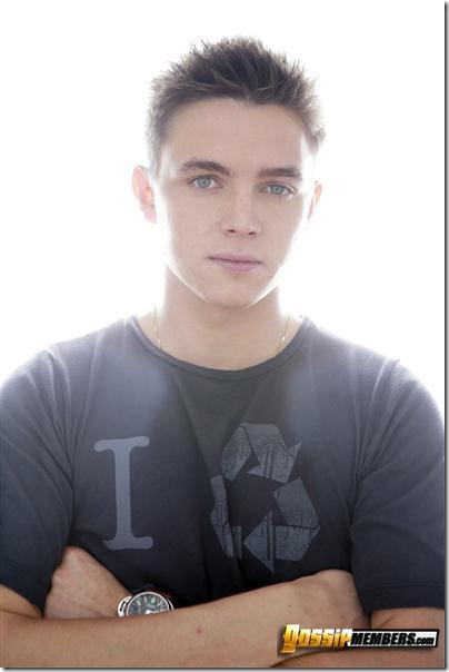 sexymalecelebrities-jesse_mccartney sexymalecelebrities-jesse_mccartney