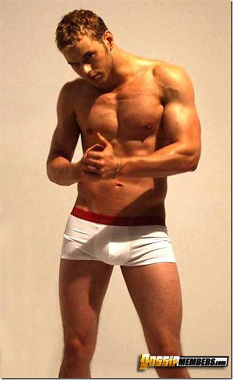 Kellan Lutz in his undies