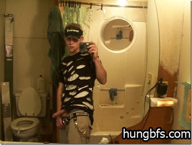 Hung bfs enjoys working themselves into the ultimate frenzy